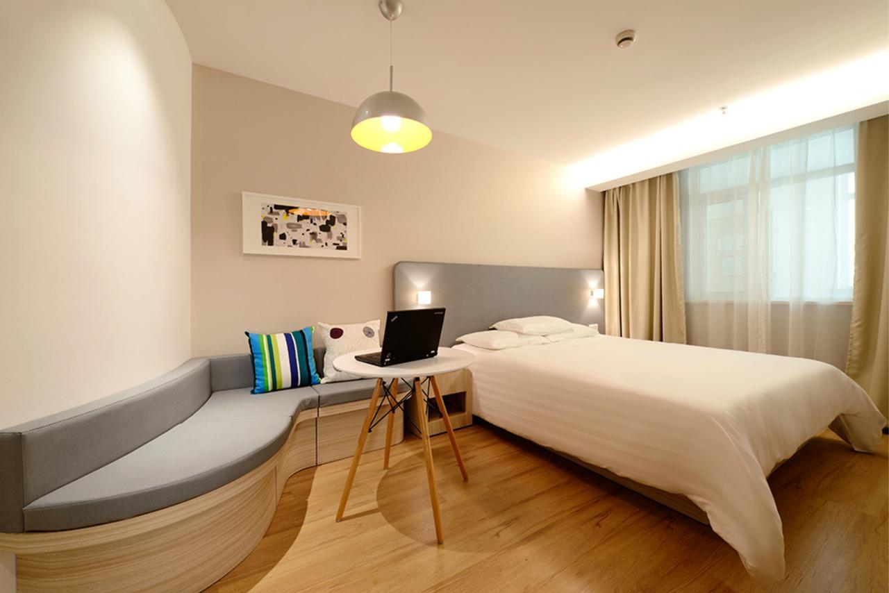 Hanting Hotel Shanghai Pudong Airport Zhuqiao Exterior photo