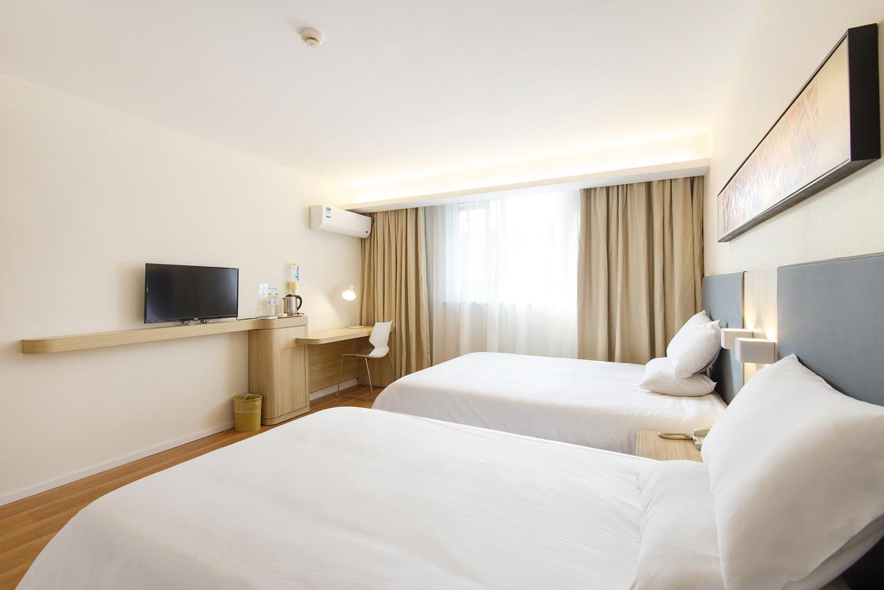 Hanting Hotel Shanghai Pudong Airport Zhuqiao Exterior photo