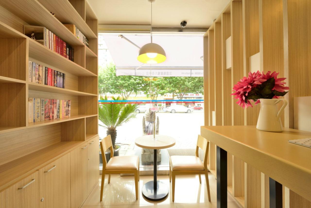 Hanting Hotel Shanghai Pudong Airport Zhuqiao Exterior photo